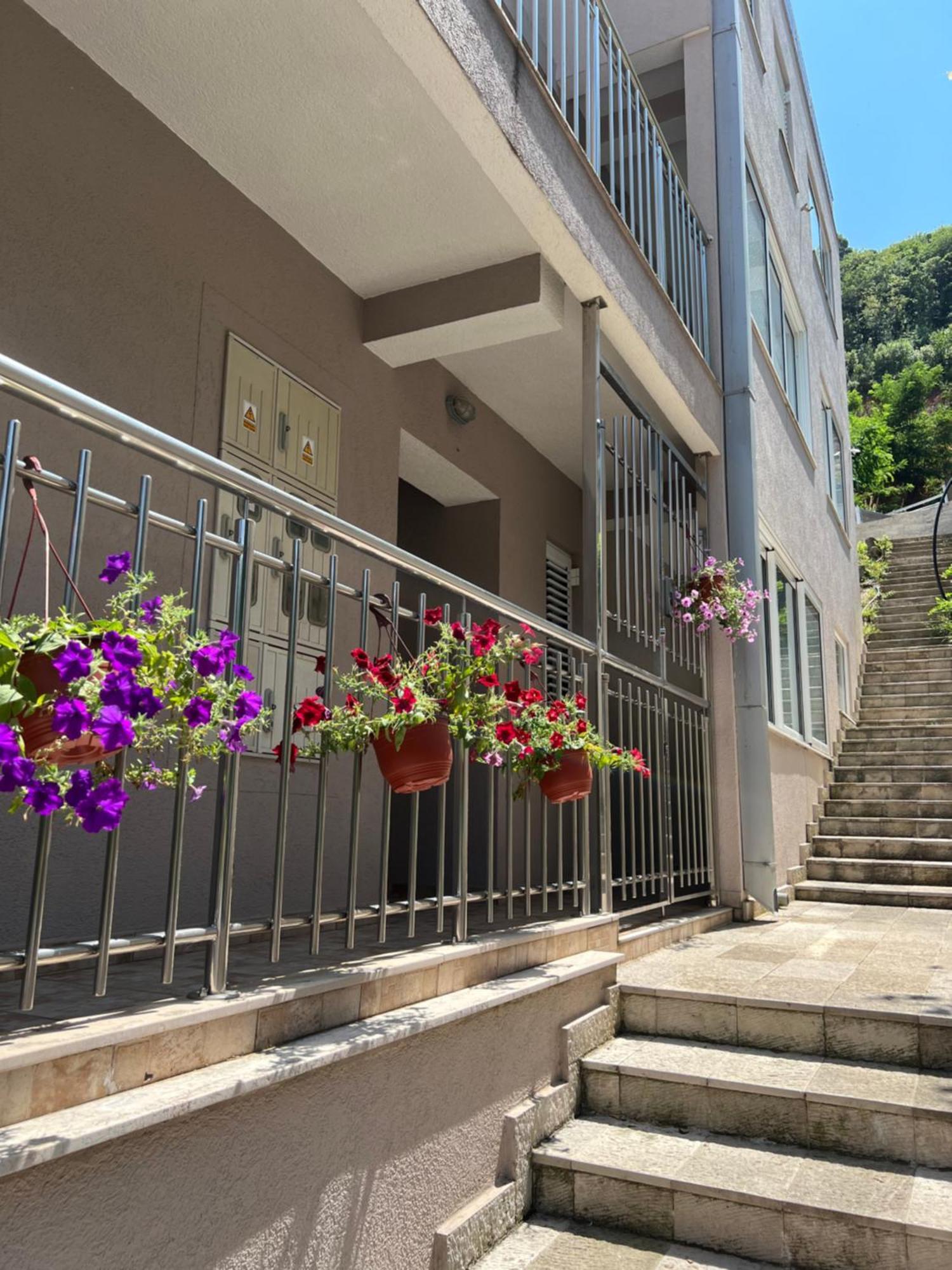 Guest House Mrvaljevic Будва Экстерьер фото